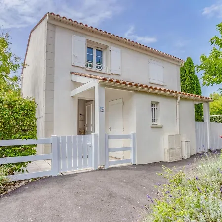 Les Hautes Folies-7 By Interhome