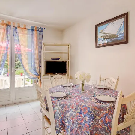 Les Hautes Folies-7 By Interhome Дом отдыха *